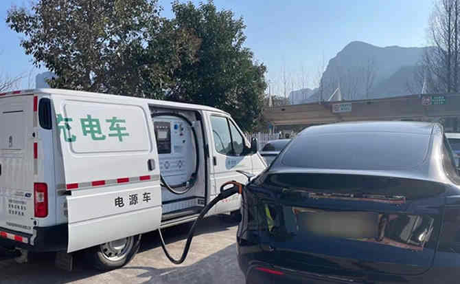 娄底汽车搭电