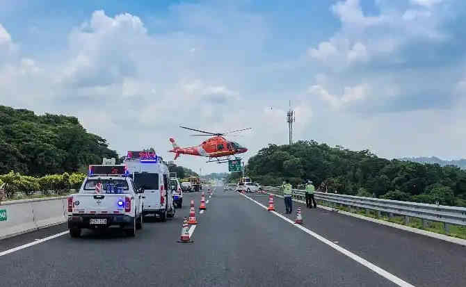 娄底高速公路汽车救援案例